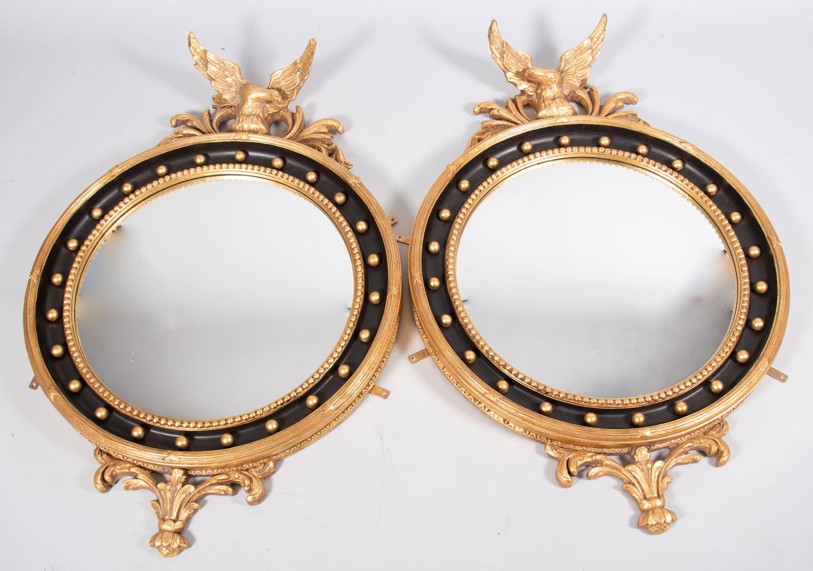 Pair of circular Federal Style Wall Mirrors (1 of 6)
