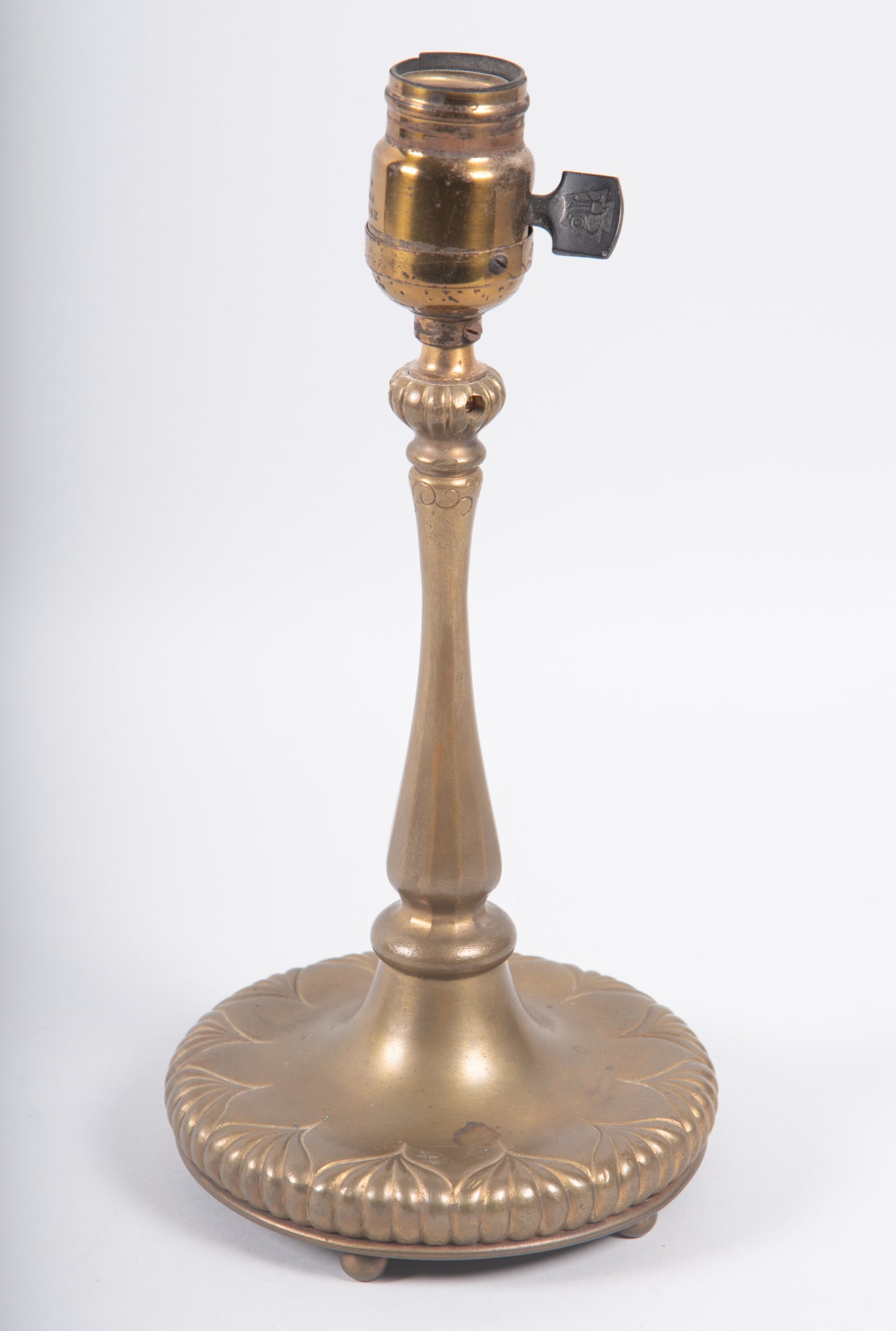 A Tiffany Studios Bronze Art Nouveau Lamp Base (1 of 4)