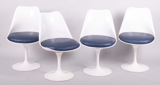 Set Of Four Eero Saarinen For Knoll Tulip Chairs