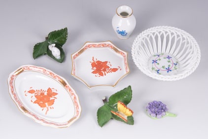 A Selection of Seven Small Herend Porcelain Table Articles.