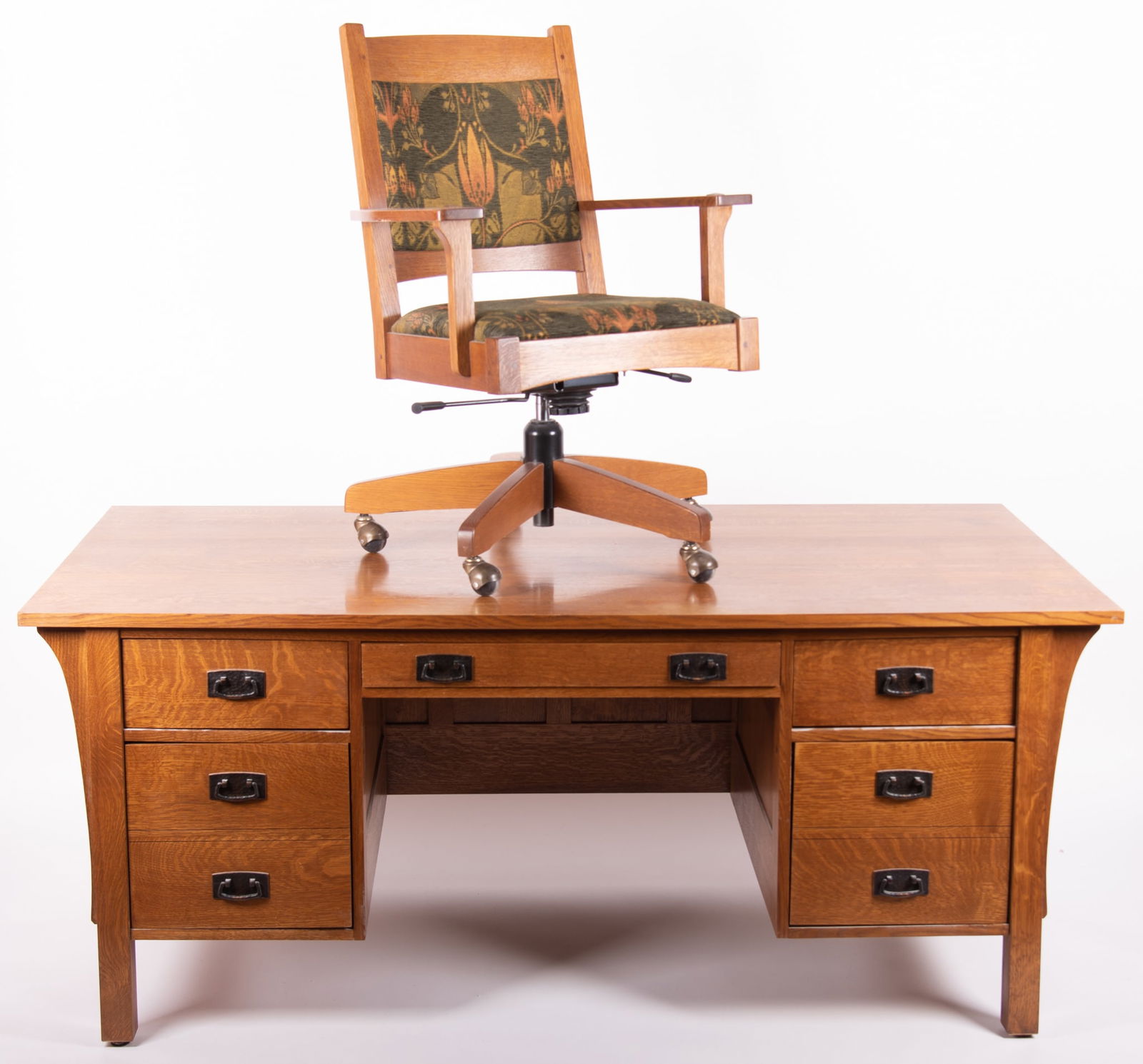 Stickley Oak Executive Desk With Chair (1 of 5)