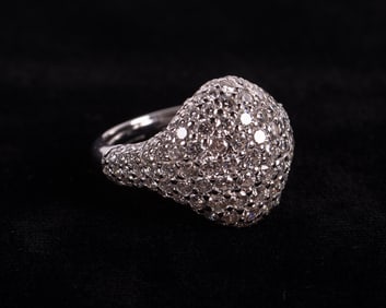 Modern 18K White Gold Diamond Ring