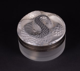 A Lalique Serpent Dresser Box