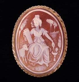 18K Antique Shell Cameo Maiden in Garden