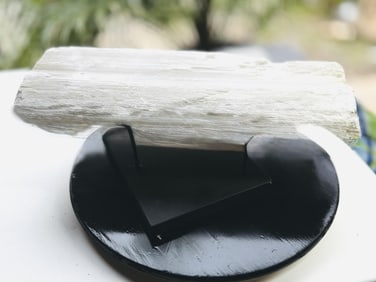 Selenite Log with Stand