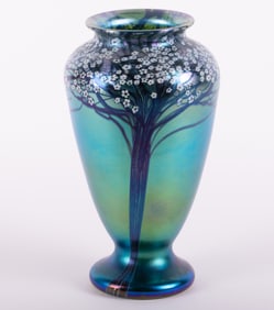 An Orient & Flume Art Glass Hawthorn Vase