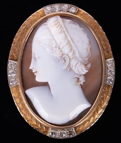Exceptional Cameo Mounted in 14K Yellow Gold with Diamonds