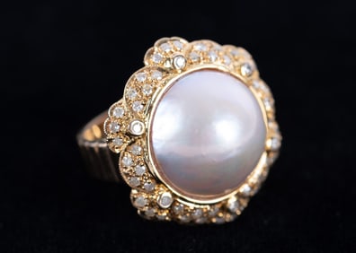 14K Yellow Gold Mabe Pearl and Diamond Ring