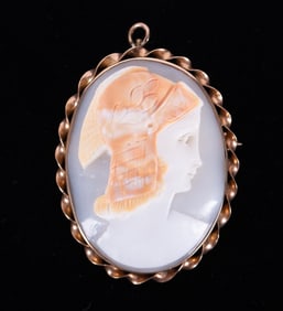Antique Shell Cameo Brooch/Pendant set in 14K Yellow Gold