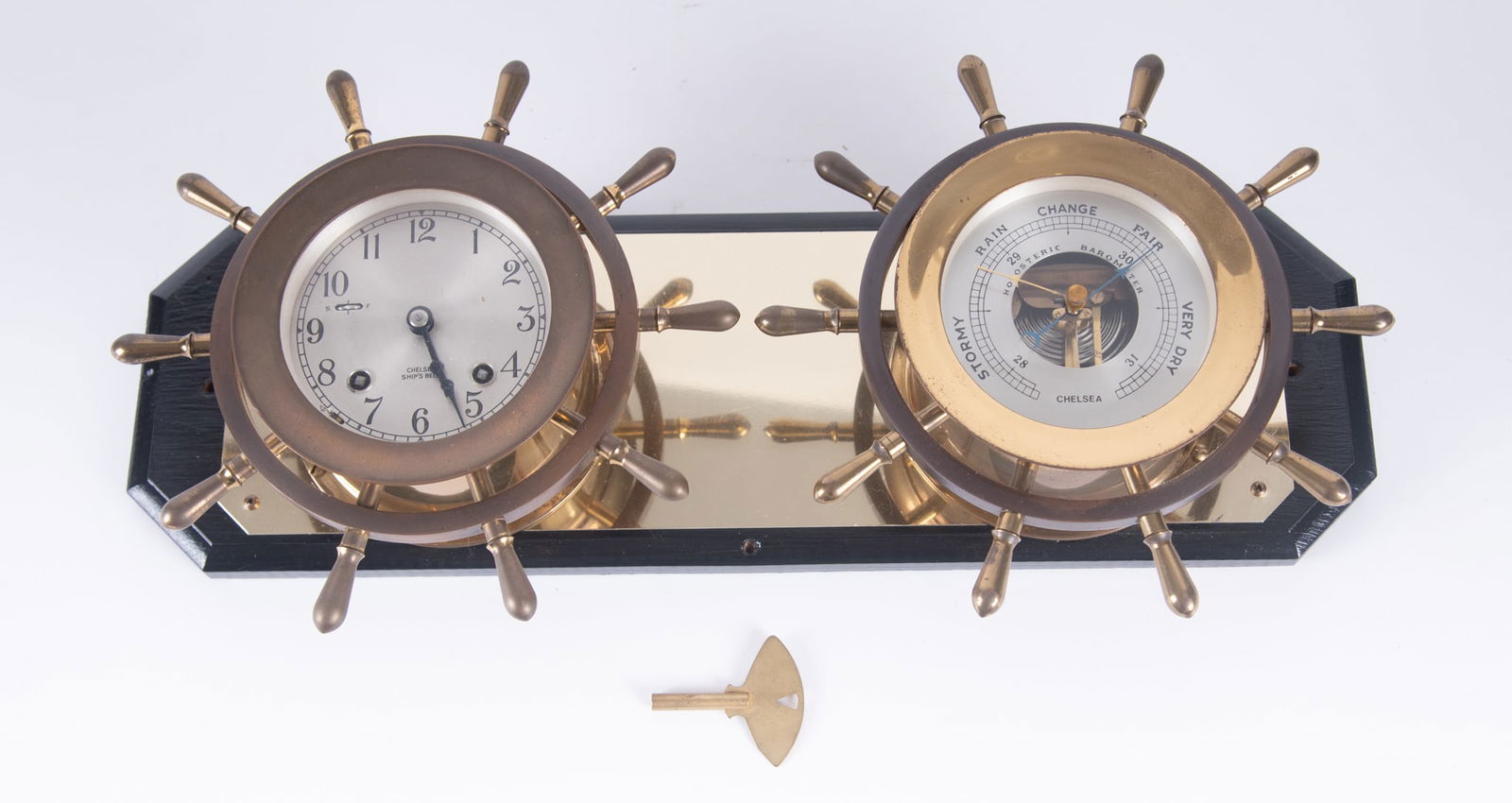 Chelsea Yacht Wheel Clock and Barometer (1 of 4)