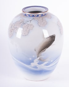 A Large Japanese Fukagawa Koransha Porcelain Vase