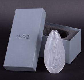 Lalique Coeur de Fleur Butterfly Vase