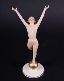 A Hutschenreuther Porcelain Art Deco Nude Figure