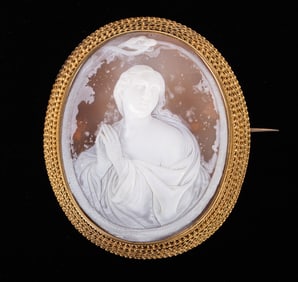Semi-Antique 14K Yellow Gold Shell Cameo Brooch
