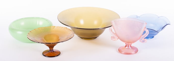 Four Iridescent Stretched Glassworks, Early 20th Century