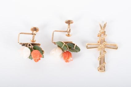 A Lovely 14K Yellow Gold Cross along with Earrings set with Coral and Jade