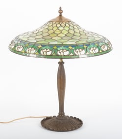 A Duffner and Kimberly Water Lily Leaded Glass Table Lamp