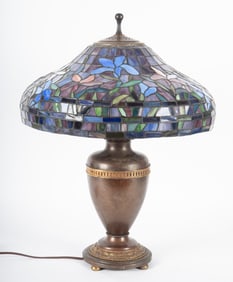 An Art Nouveau Tiffany Studios Style Leaded Glass Table Lamp