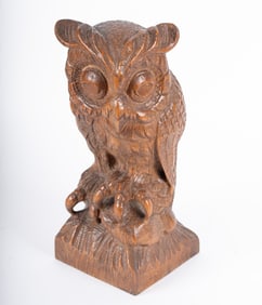 Mid-20th Century Carved Oak Owl