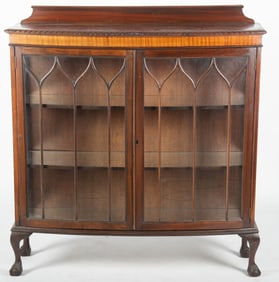 Queen Anne English Design Curio Cabinet