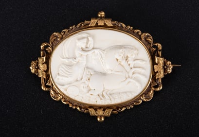 Victorian 14K Yellow Gold Brooch with Carved Scene of Venus & Chariot