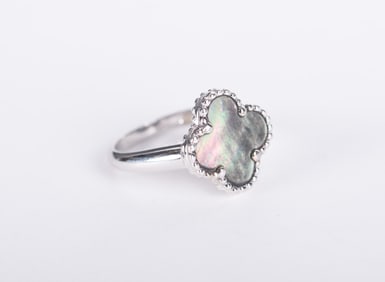 18K White Gold Ring-in the Style of Van Cleef & Arpels Alhambra