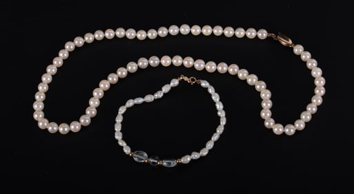 Cultured Pearl Necklace Paired with a Freshwater Pearl Bracelet