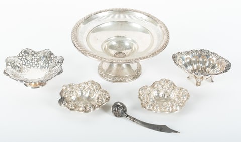 Grouping of Sterling Table Articles