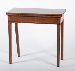 Antique English Drop Leaf Gateleg Table