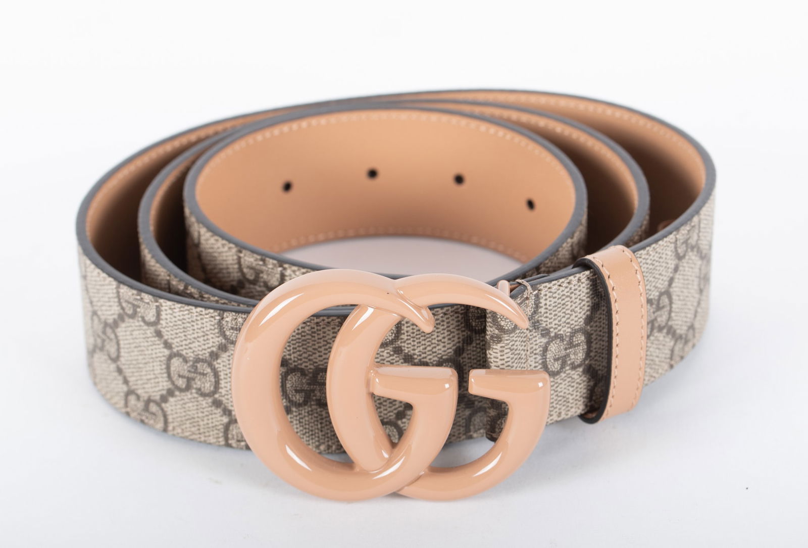 Gucci Women's Belt: Gucci Women's Beltwith traditional Gucci pattern; new, never used. Size large, length 44 inches.