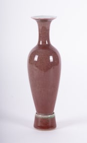 A Chinese Peachbloom Porcelain Vase with Stand