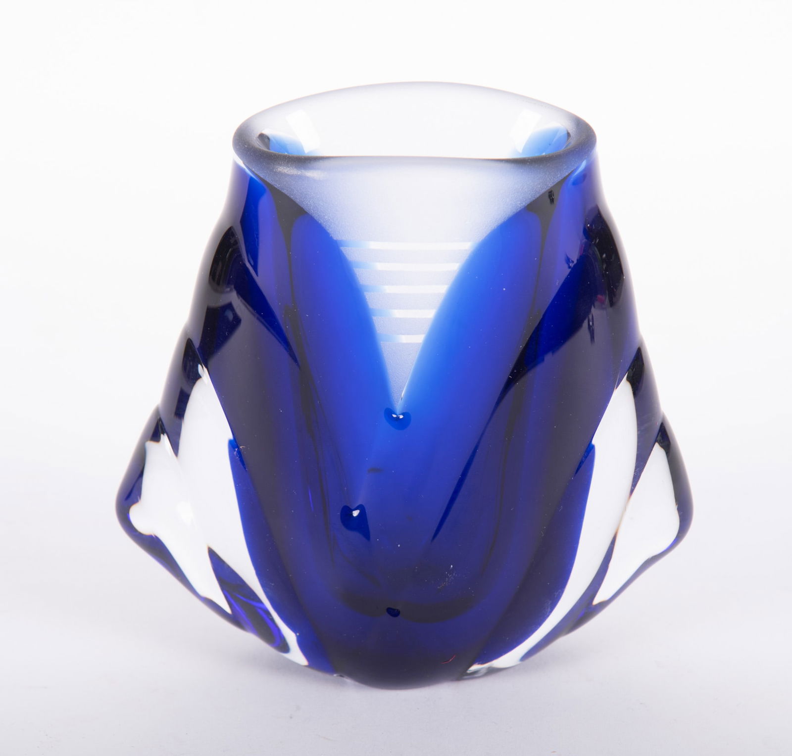 Cobalt Blue Paperweight Vase Signed Michael Shears 1992 (1 of 3)