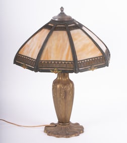 An Arts & Crafts Style Slag Glass Table Lamp