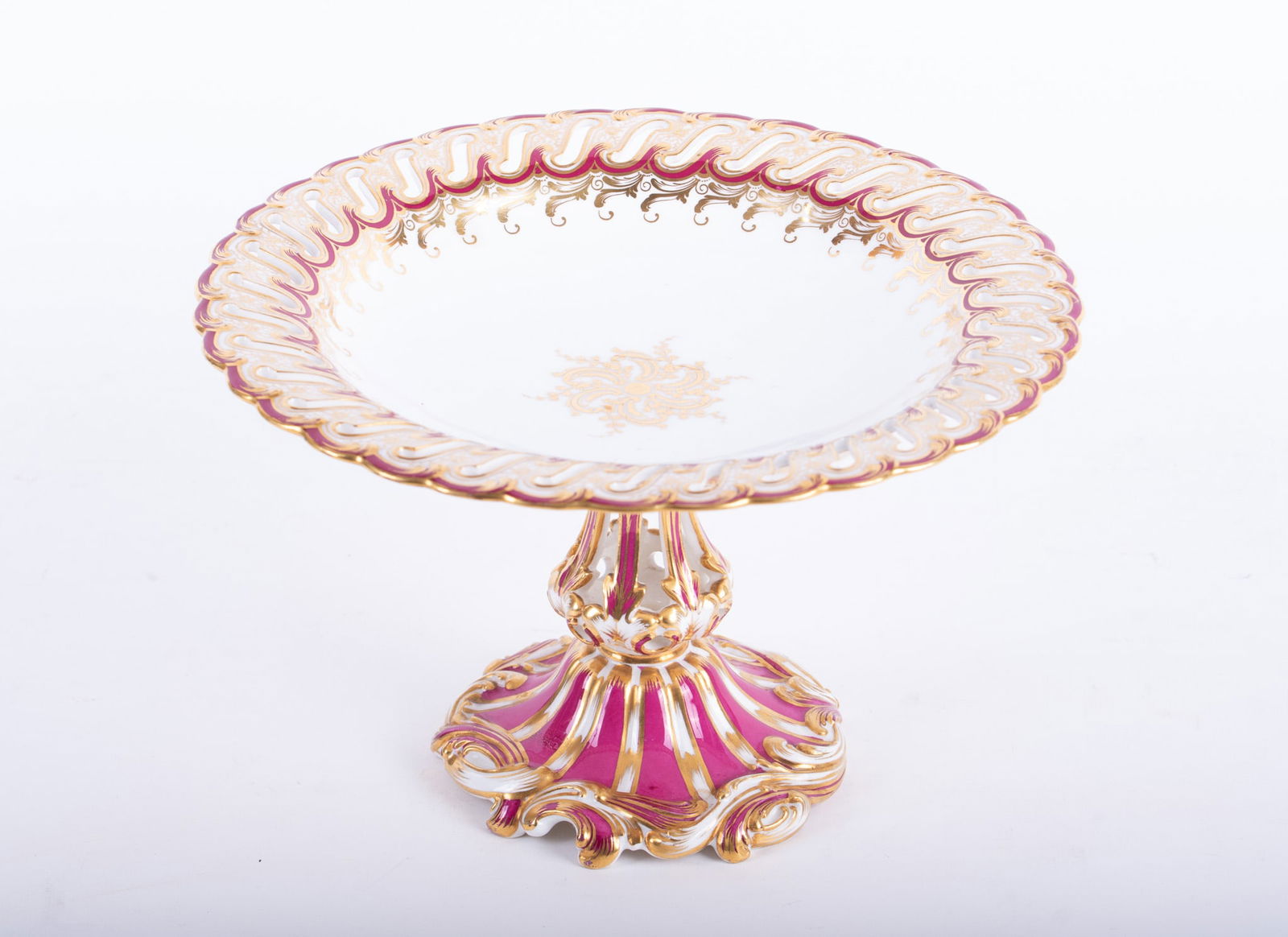 A Fine Antique Staffordshire Porcelain Desert Compote (1 of 5)