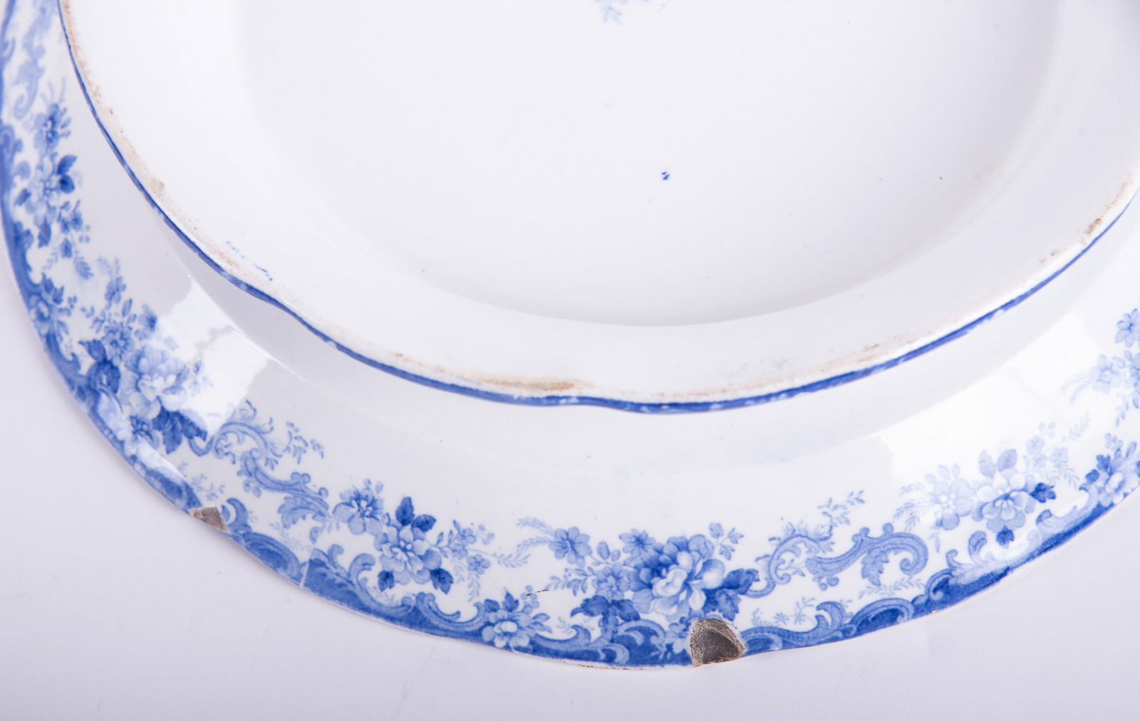 A Large Minton Genevese Pattern Footed Cake Plate - 5