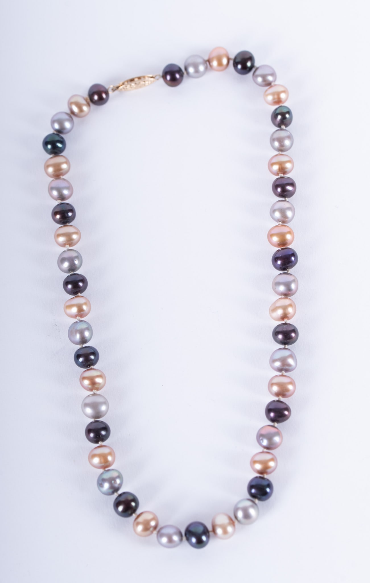 Baroque Pearl Necklace (1 of 2)