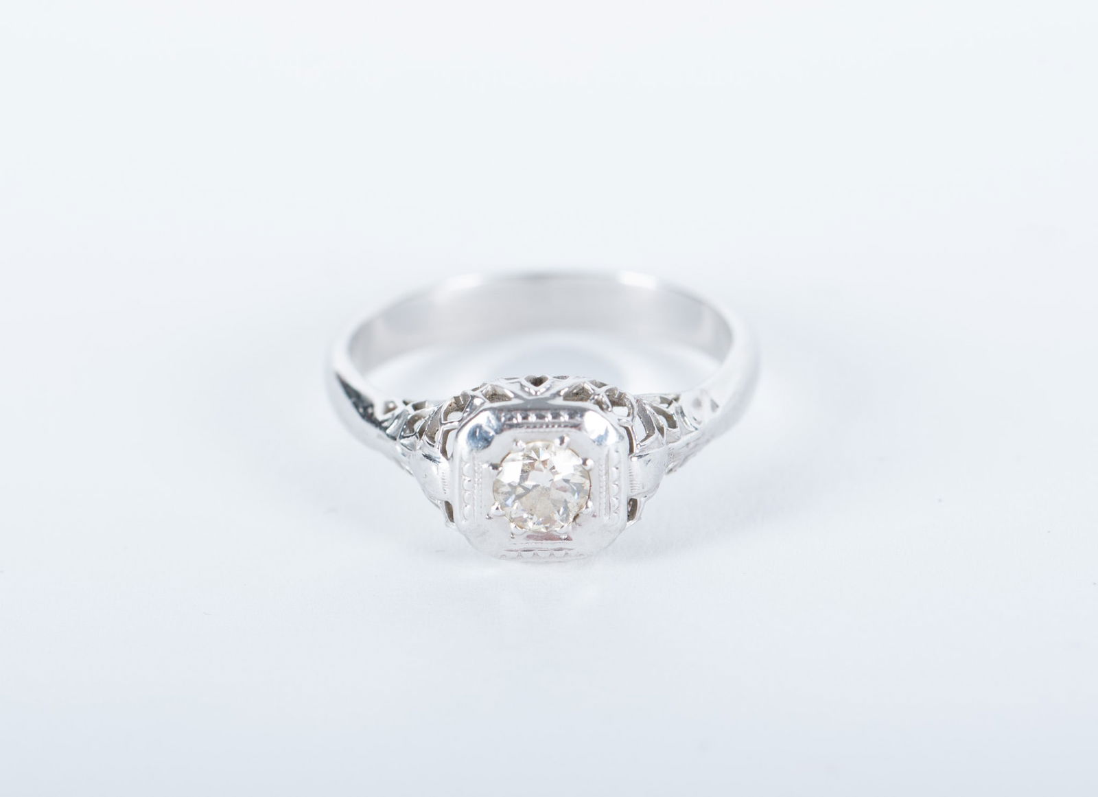 Vintage 18K White Gold Diamond Ring (1 of 2)