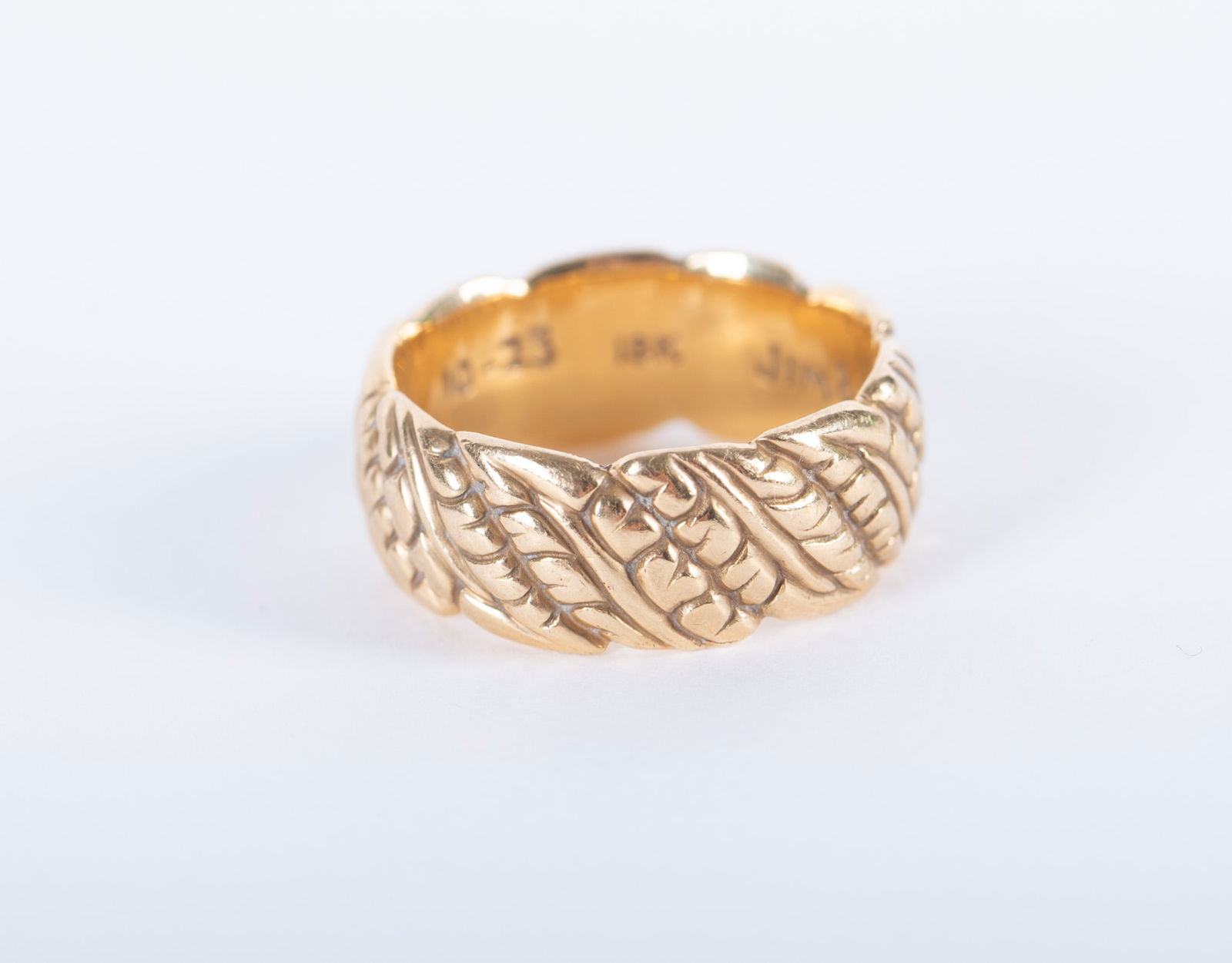 18K Yellow Gold Sculpted Band Ring (1 of 2)