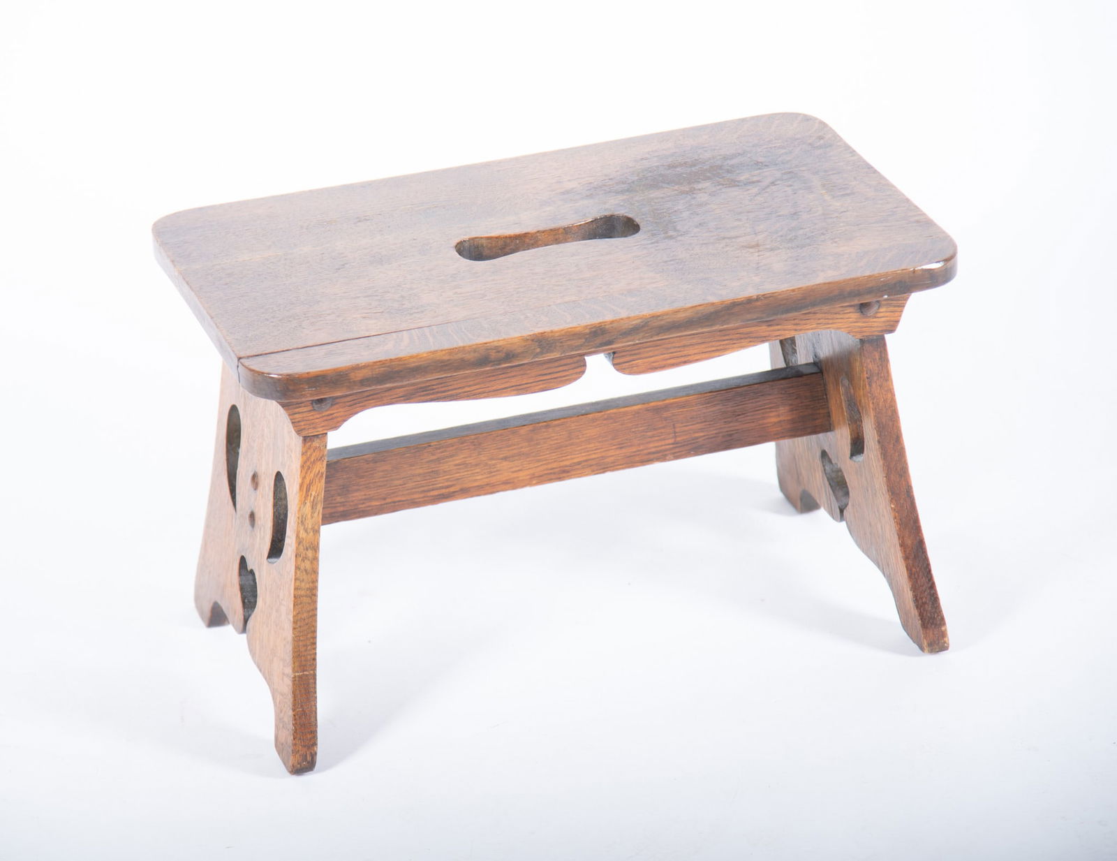 Early Twentieth Century Limbert Oak Arts And Crafts Cricket Stool (1 of 4)