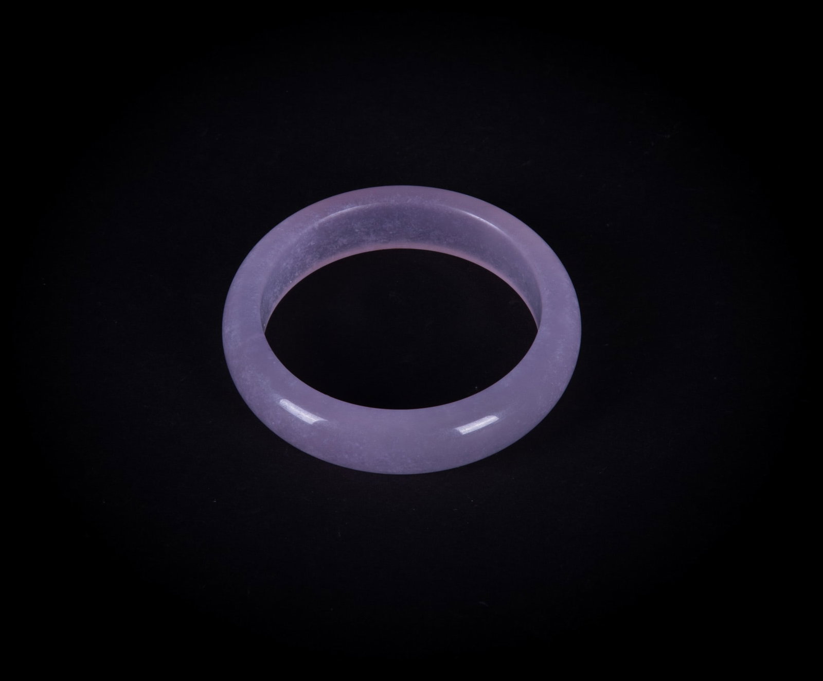 Chinese Lavender Jade Bangle: Chinese Lavender Jade BangleBeautiful lavender jade bangle with inside diameter of 2 1/4 inches