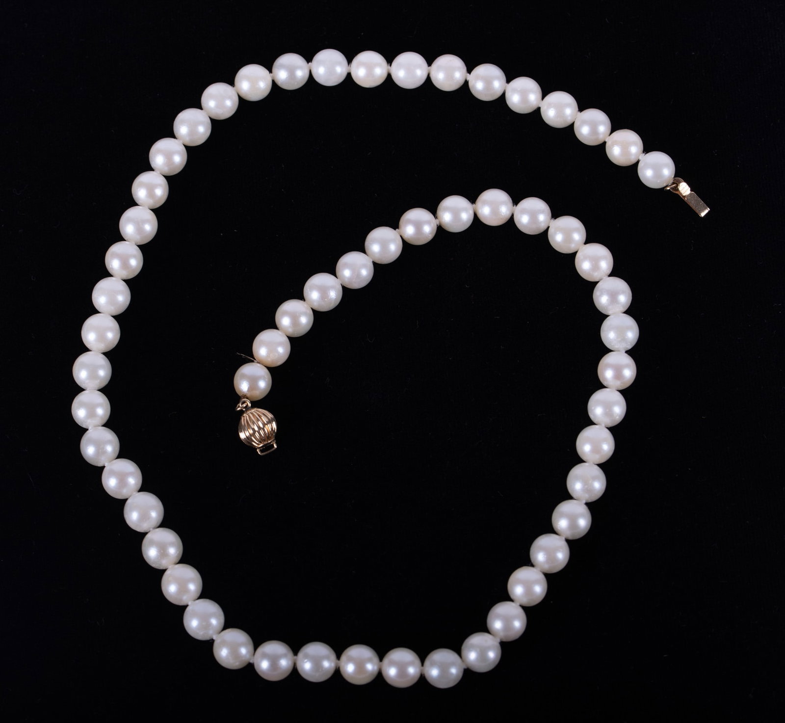 Cultured Pearl Necklace with 14K Yellow Gold Clasp (1 of 2)