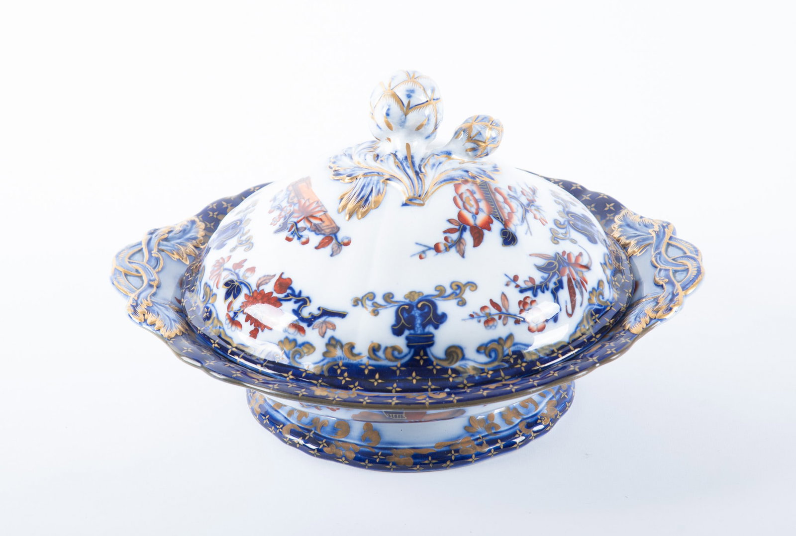 An Antique Minton Imari Style Covered Tureen (1 of 4)