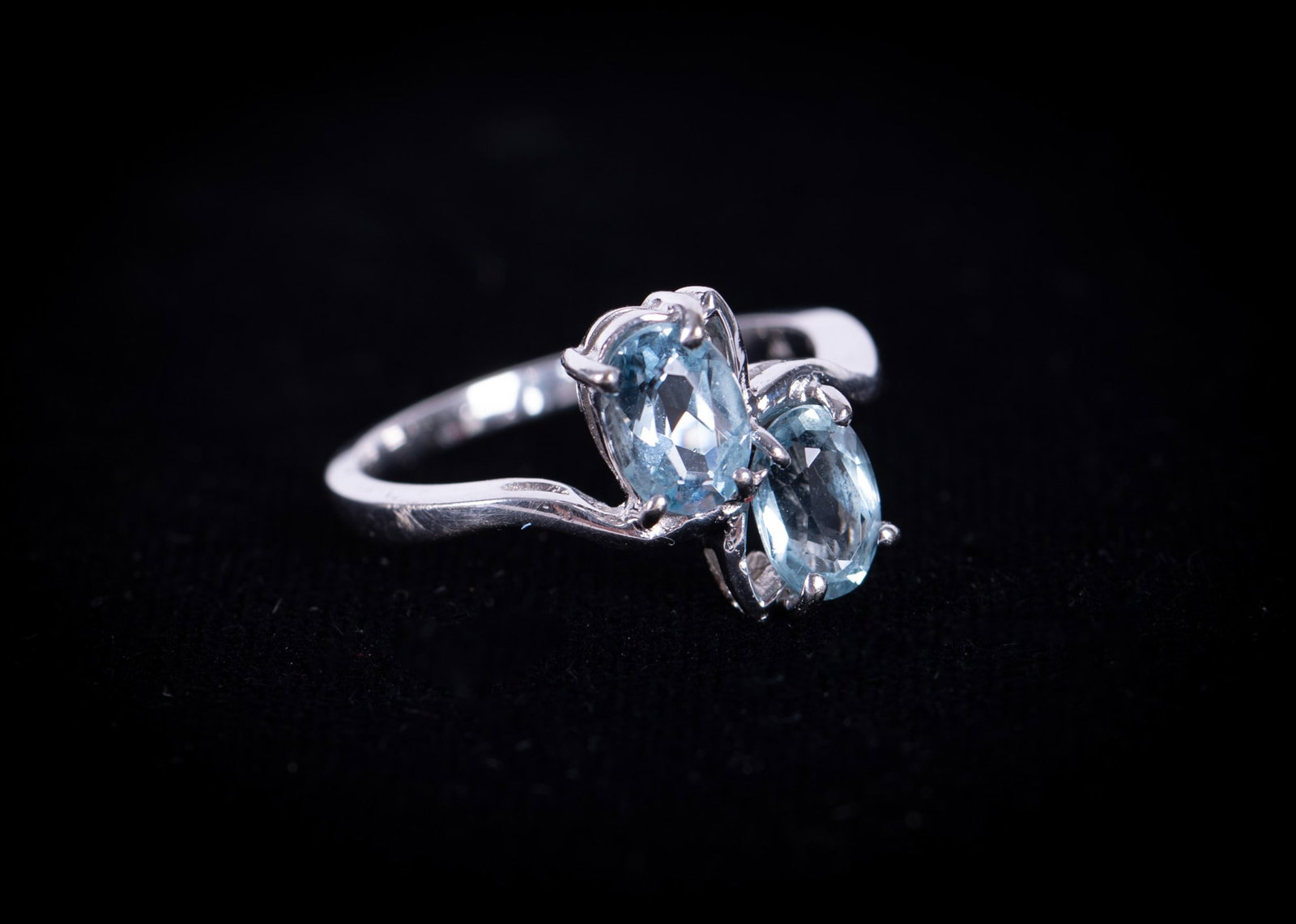 Vintage 14K White Gold Ring with Aquamarine: The stones in this ring measure 6.85mm x 5.45mm. Ring size is 6 1/2 and the weight including stones is 3.1g.