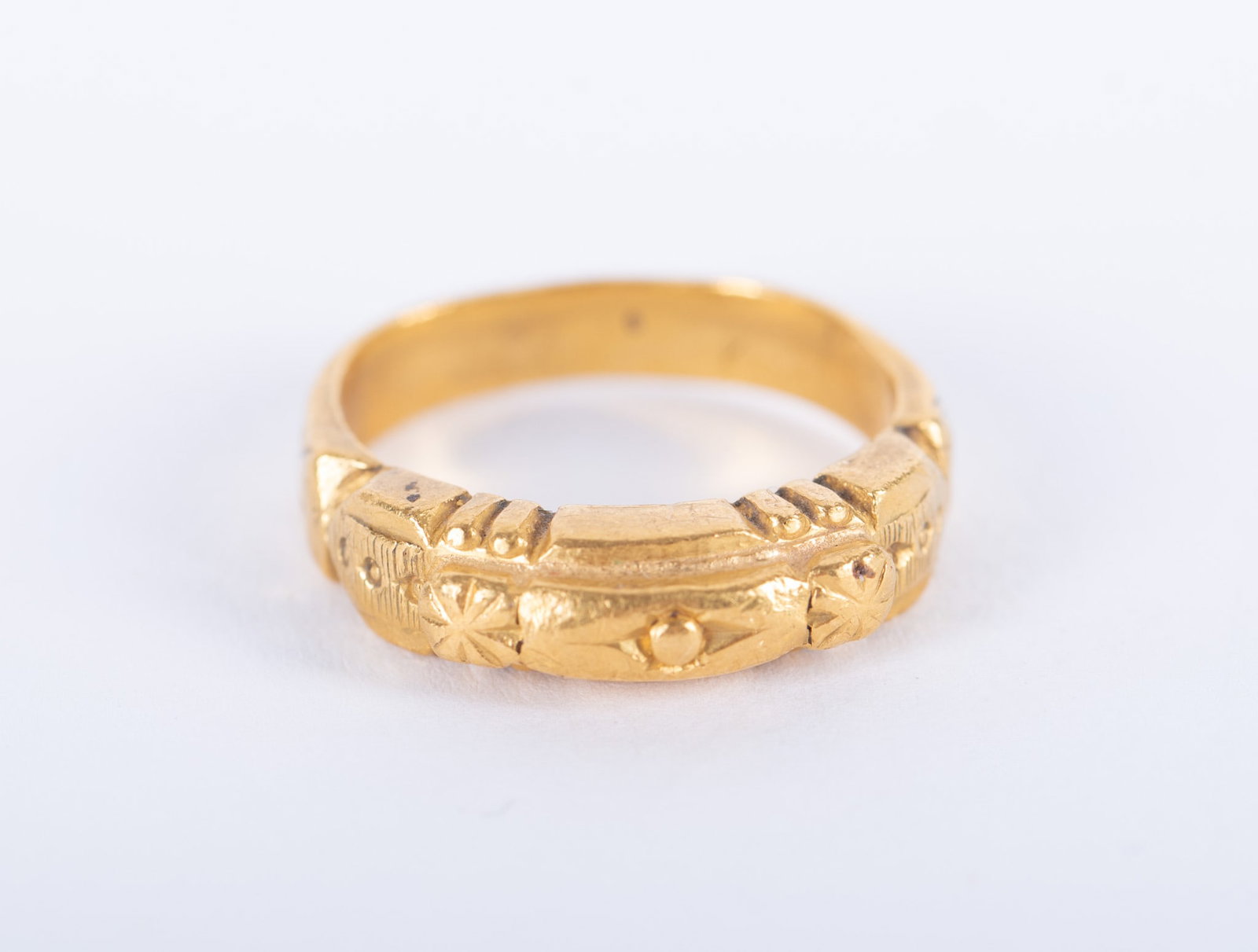 22K Yellow Gold Sculpted Band Ring (1 of 3)