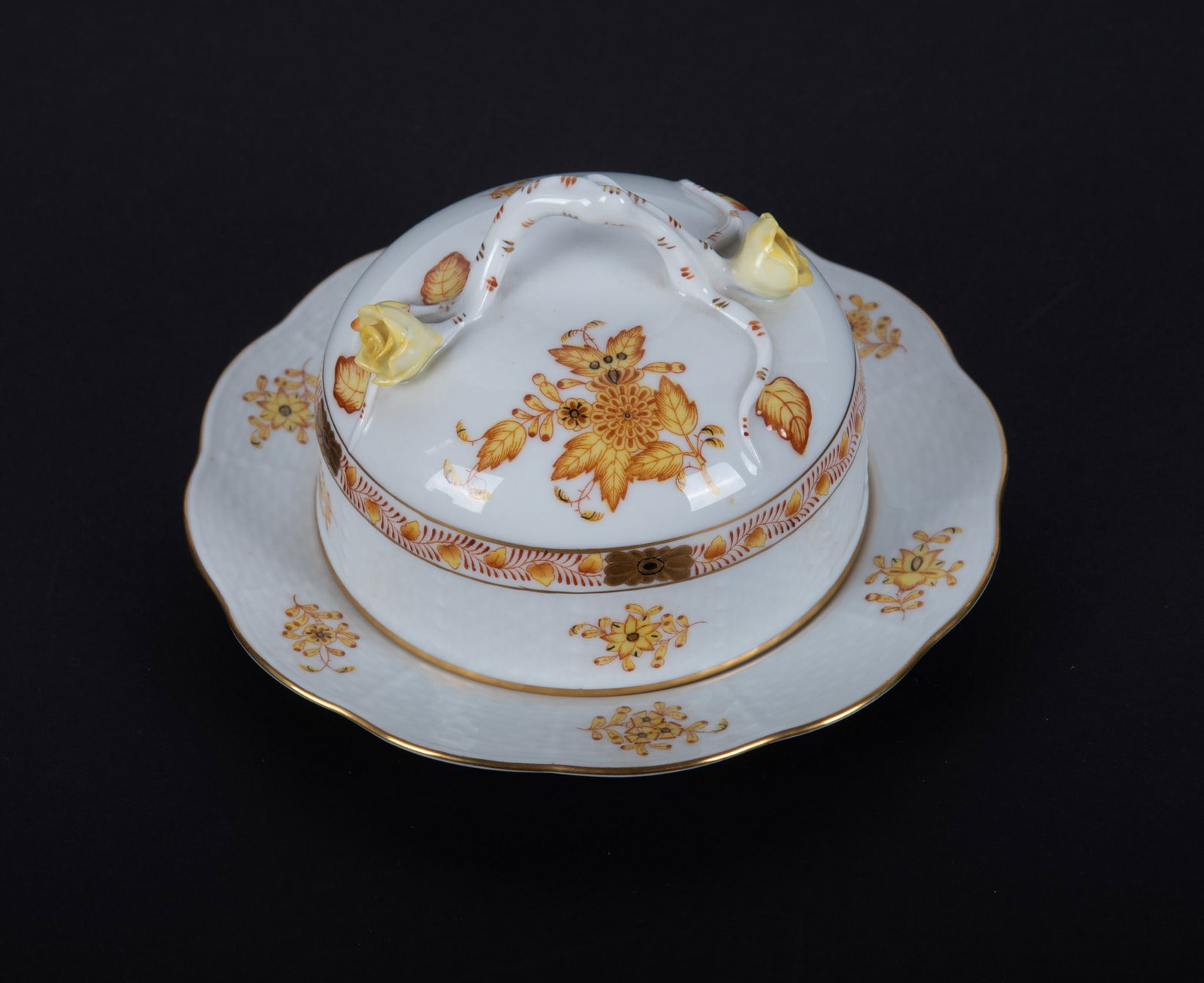 Herend Porcelain Chinese Yellow Bouquet Butter Dish: Marked on the underside Hand Painted Herend Hungary. 393/A7.