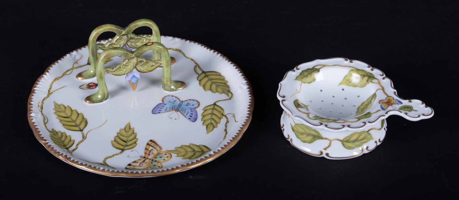 An Anna Weatherley Tea Strainer and Toast Rack Tray (1 of 4)