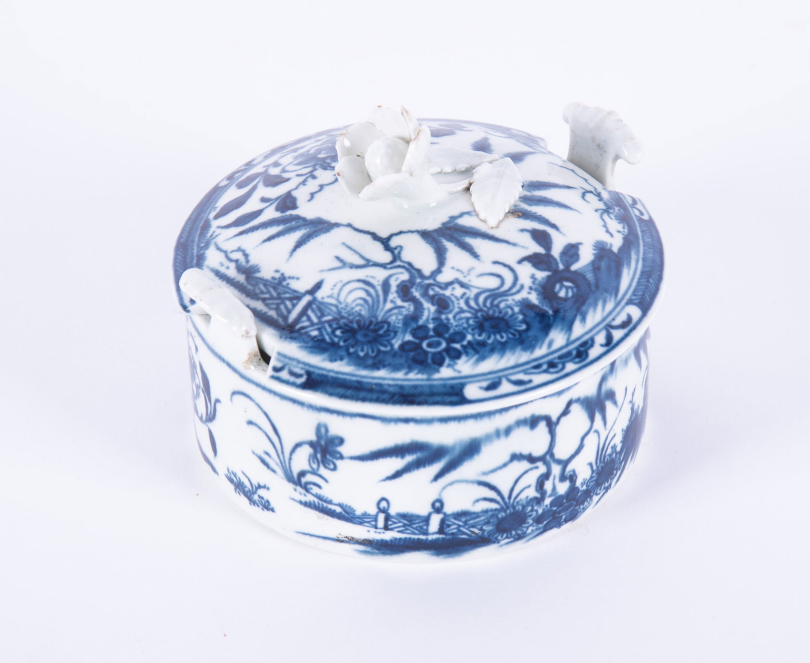 An 18th Century English Worcester Candle by the Fence Butter Tub, Dr. Wall Period (1 of 4)