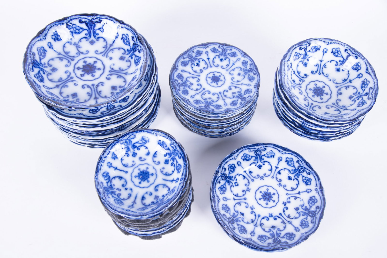 A Large Collection of Flow Blue Staffordshire Plates and Bowls, Conway by New Warf Pottery - 2