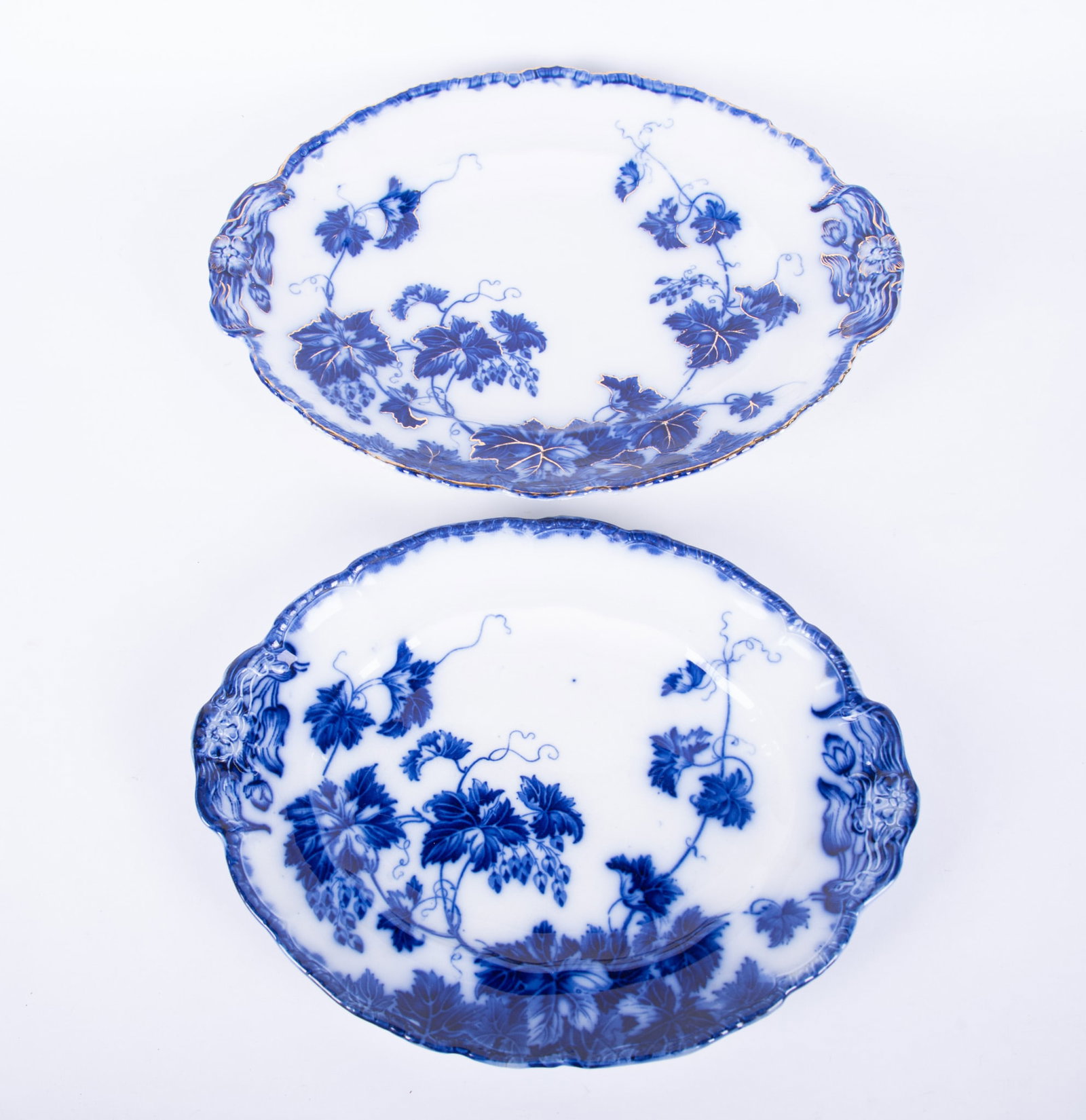 Two Staffordshire Flow Blue Serving Platters, Virginia by John Maddock and Sons (1 of 3)