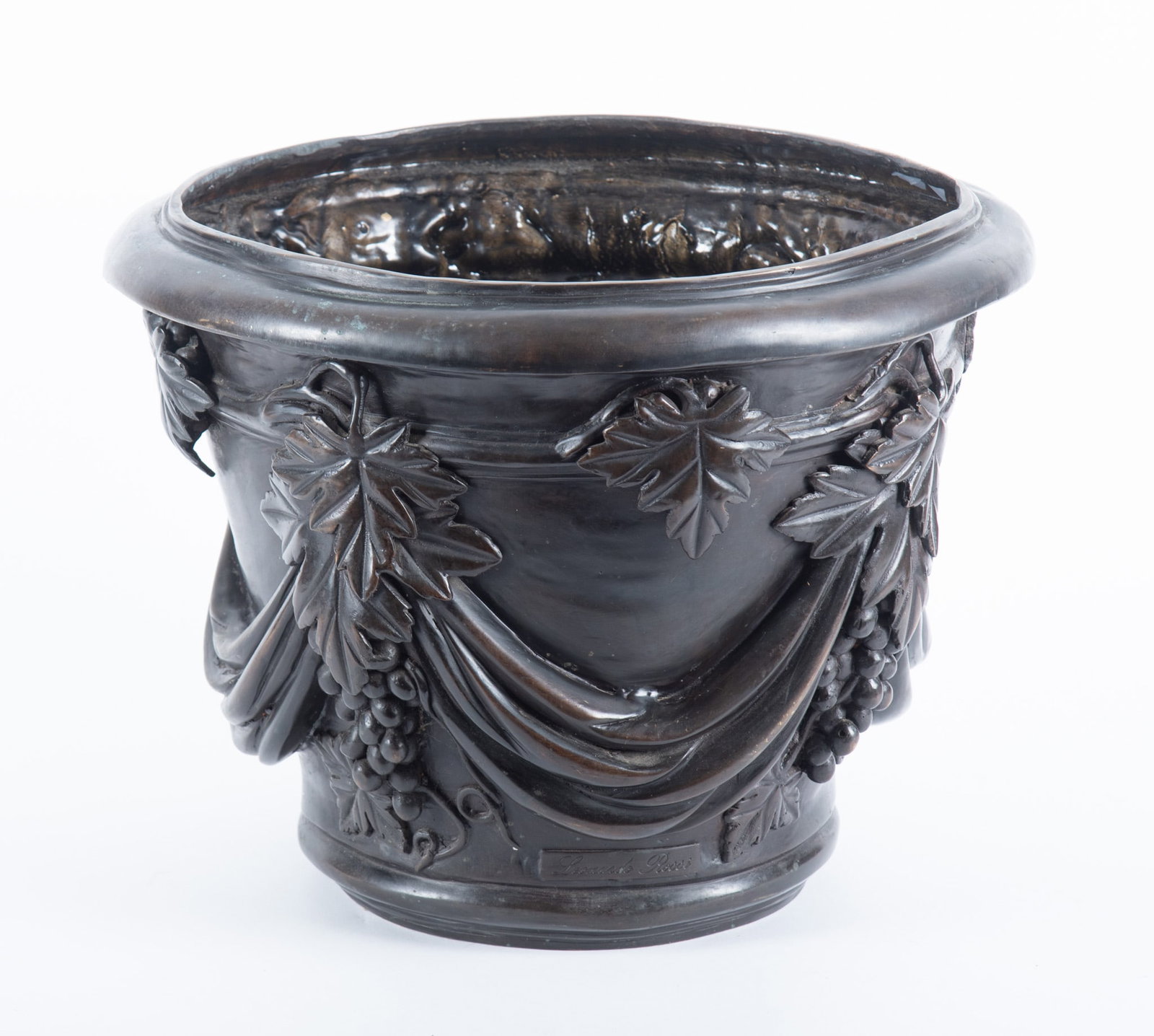 Leonardo Rossi Bronze Planter: Leonardo Rossi Bronze Planter Patinated bronze jardiniere/ planter floral relief grape vines with swags. Signed in name plate lower rim. 13 x 17 x 17 inches